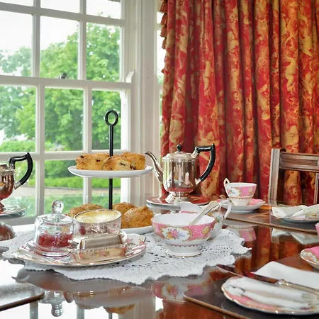 Weir Haven Boutique 5*