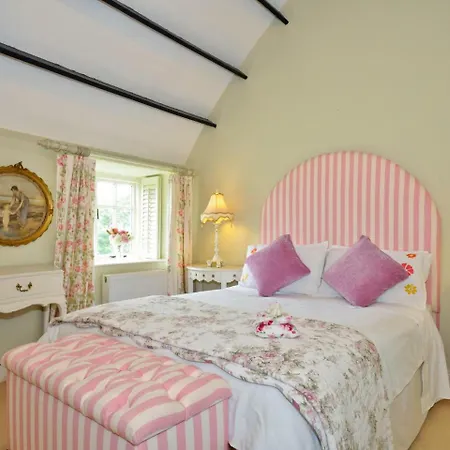 Weir Haven Boutique Accommodation Bed & Breakfast 5*
