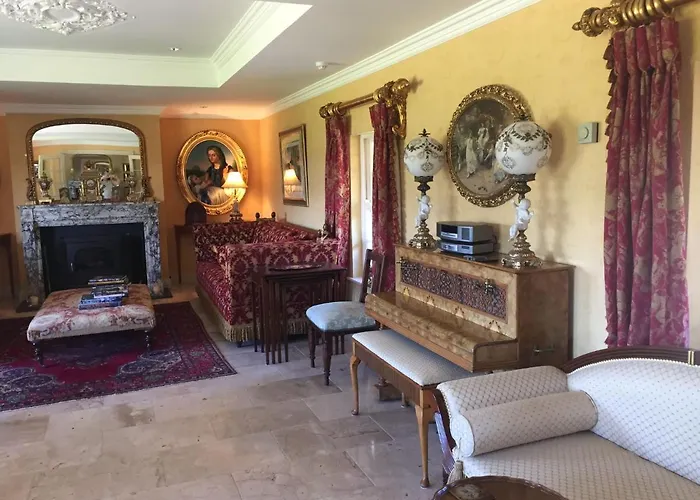 Weir Haven Boutique 5*